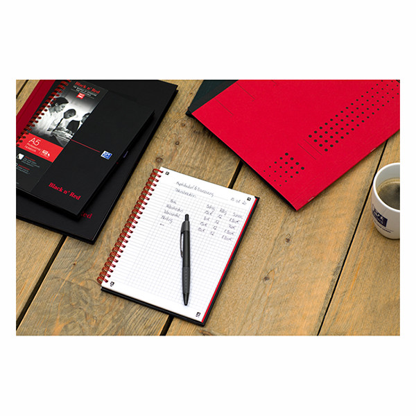 Oxford Black n' Red spiraalschrift A5 gelijnd 90 g/m² 70 vellen 400047651 260012 - 6